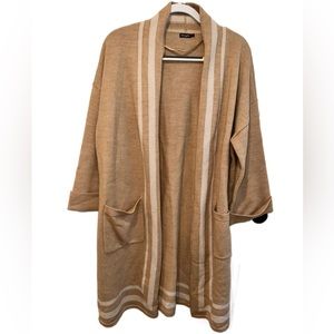 J. McLaughlin oversized tan and white wool sweater